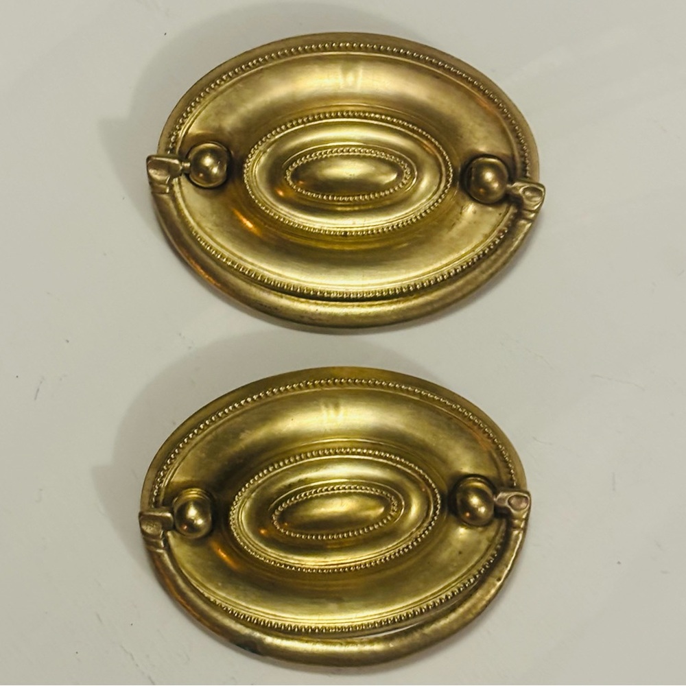 Antique Hepplewhite Duncan Phyfe Brass Concave Oval Drawer Pulls
